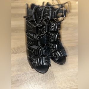 Women’s Metaphor Size 6.5 Wedge Heel